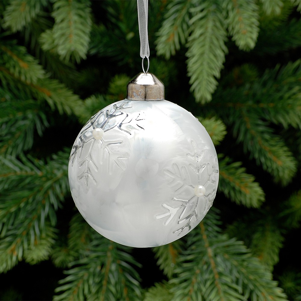 diy white and silver christmas decorations