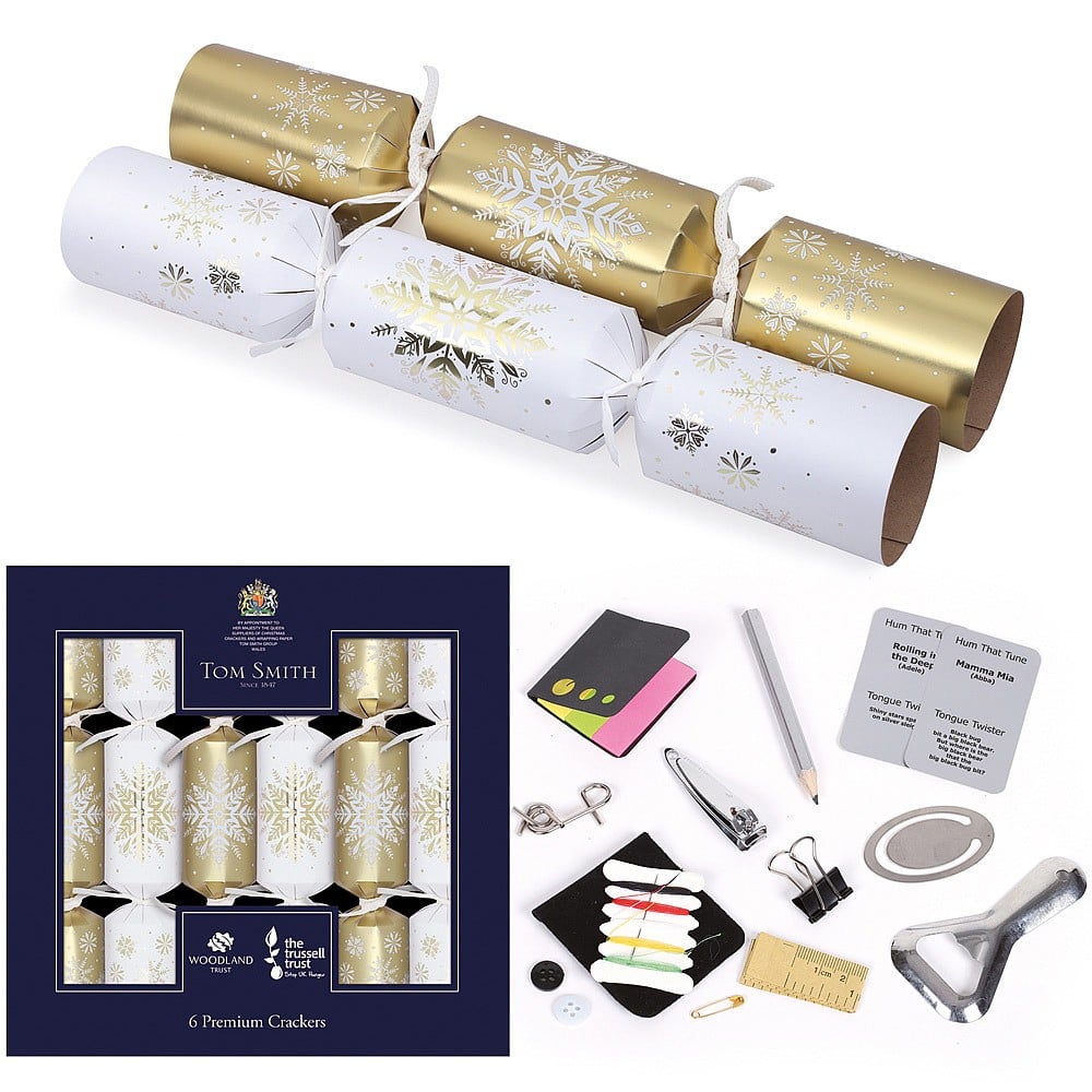 gold christmas crackers