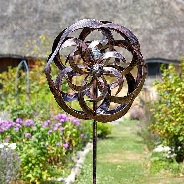 Smart Garden Taurus Wind Spinner & LED Solar Crackle Globe Light ...