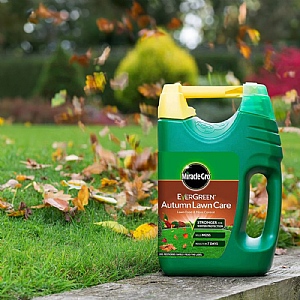 Miracle-Gro Evergreen Autumn Lawn Care Spreader 80m2