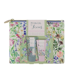 Heathcote & Ivory Flower Of Focus Nourish & Glow Wash Bag